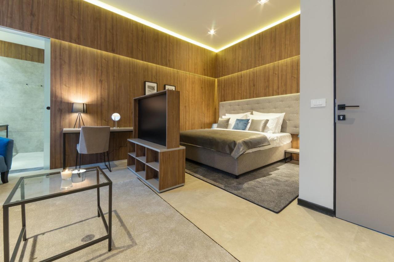 Dezman Luxury Center Apartment Zagreb Luaran gambar