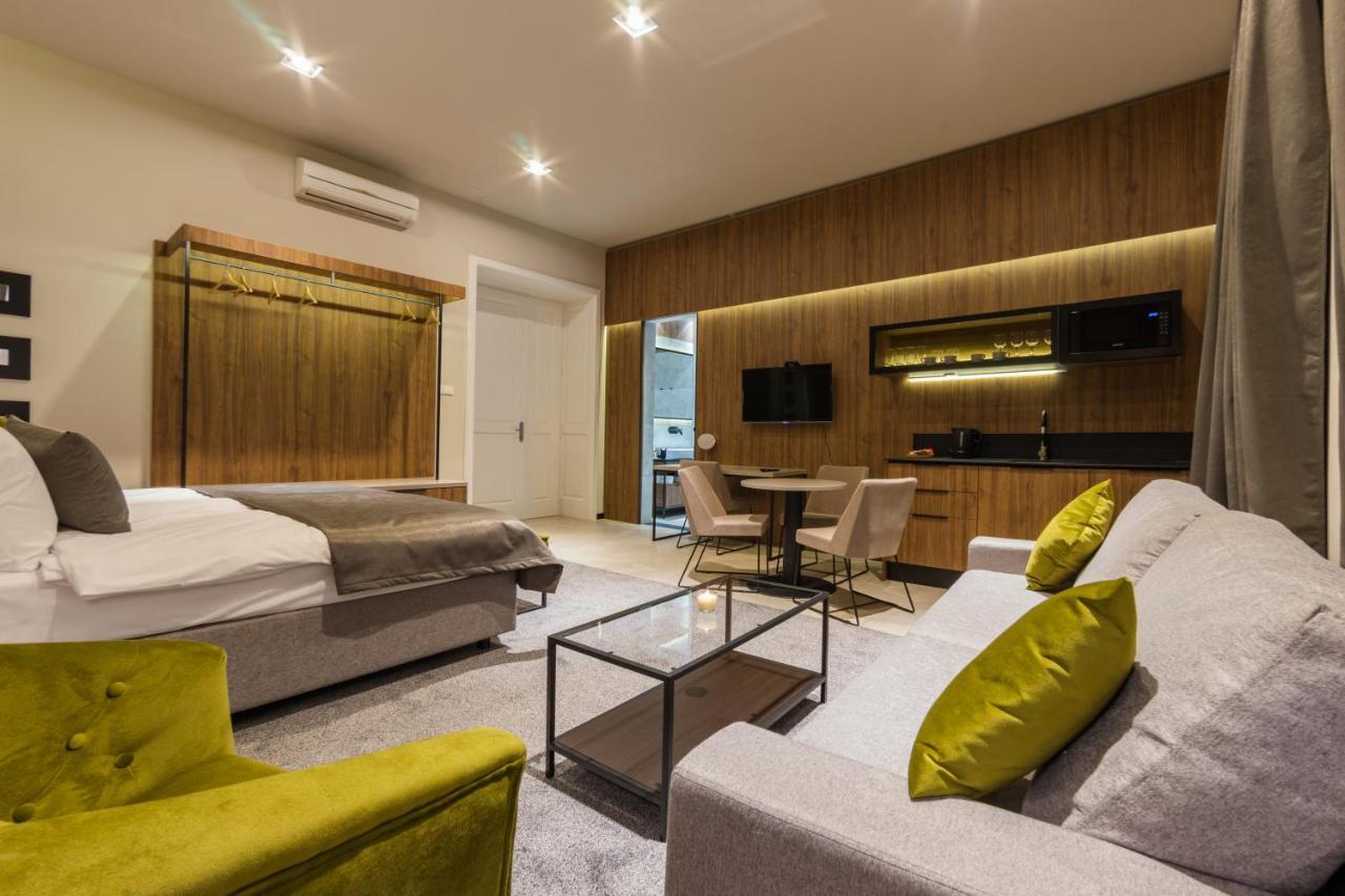 Dezman Luxury Center Apartment Zagreb Luaran gambar