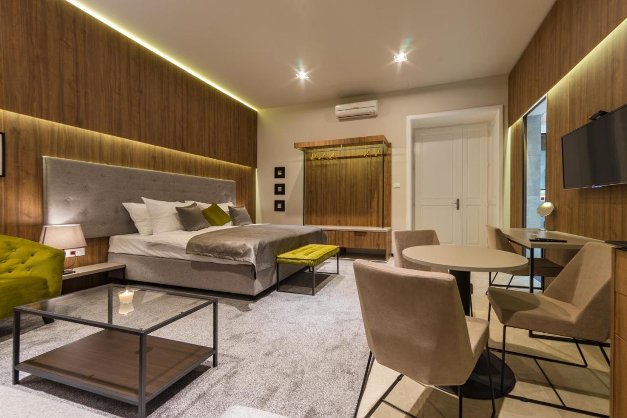 Dezman Luxury Center Apartment Zagreb Luaran gambar