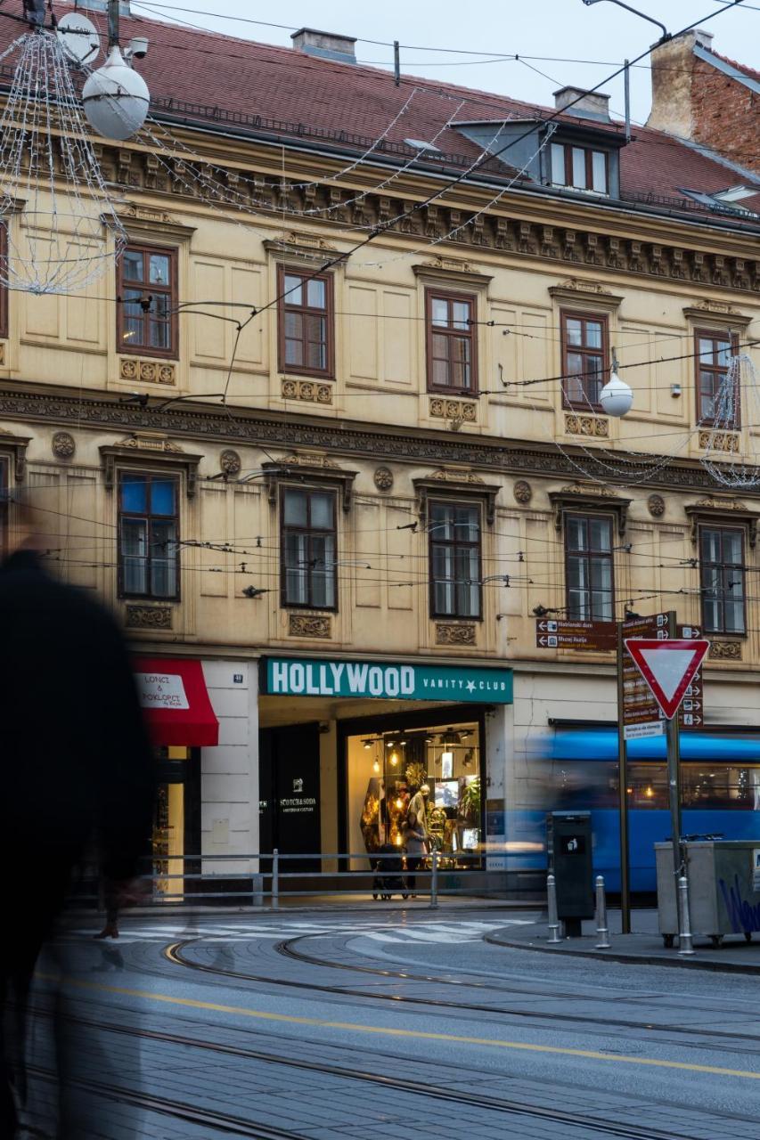 Dezman Luxury Center Apartment Zagreb Luaran gambar