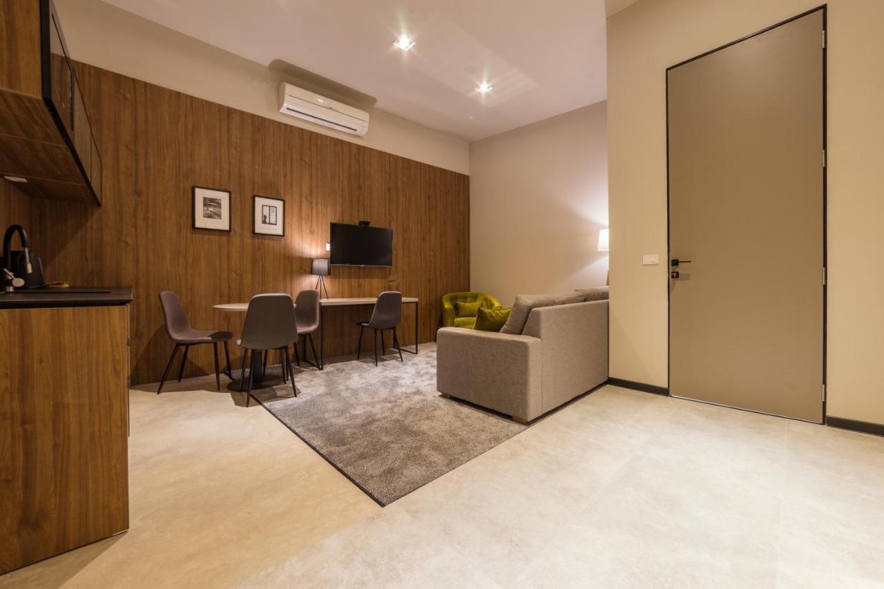 Dezman Luxury Center Apartment Zagreb Luaran gambar